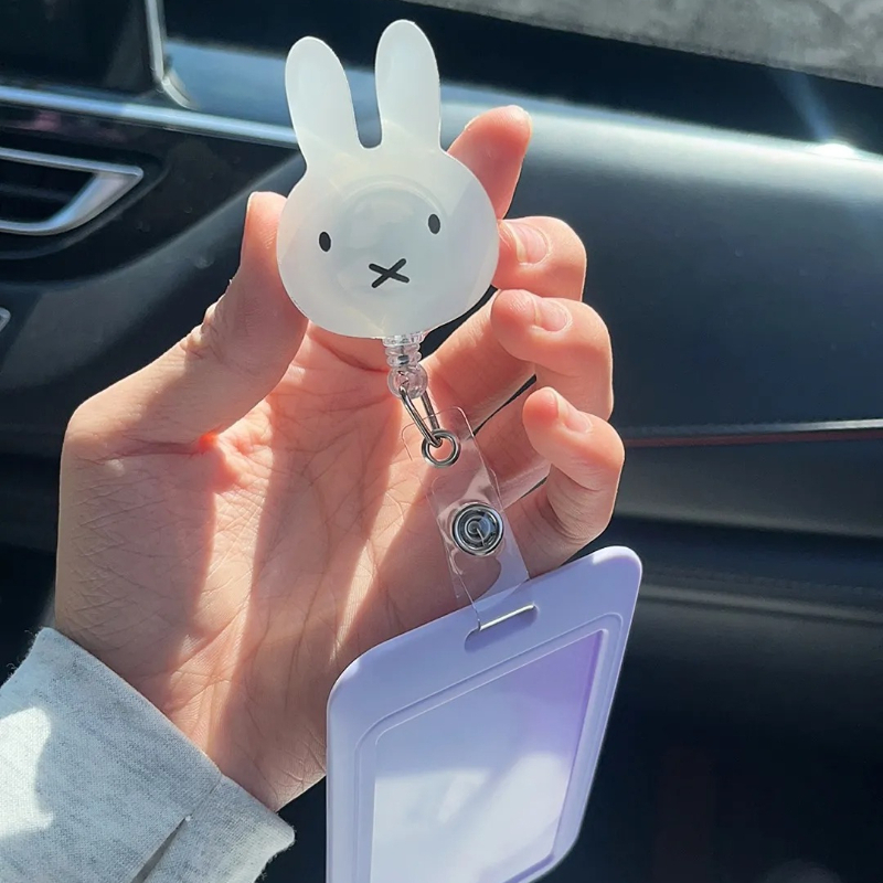 Kawaii Tech Accessories - Kawaii Miffy ID-badgehouder met intrekbare rol,